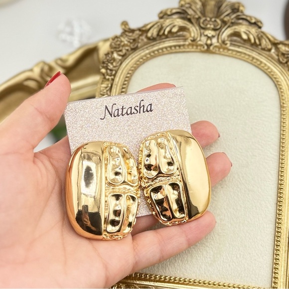 Natasha Gold-Tone Textured Stud Earrings ✨ - Picture 4 of 9